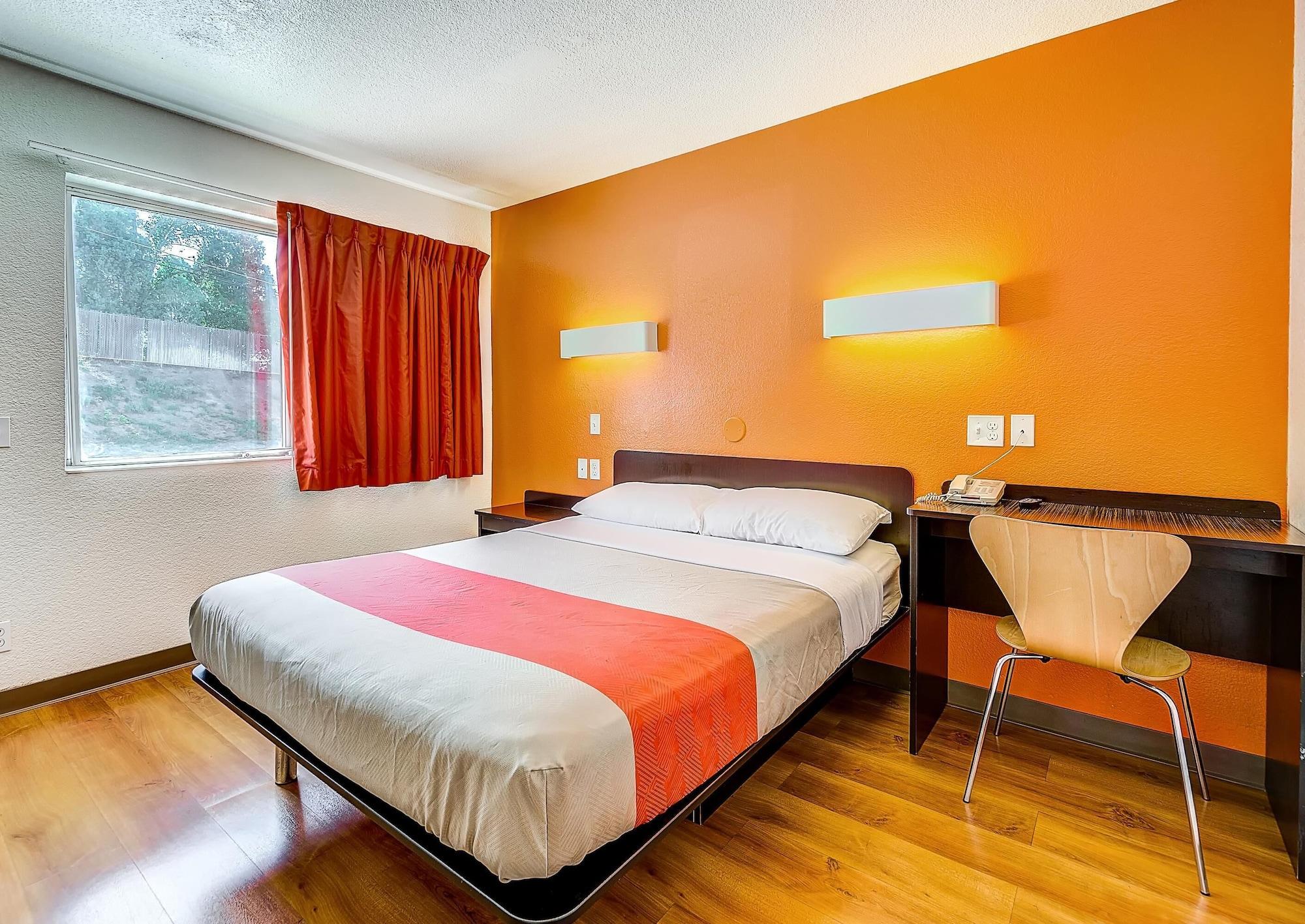Park Inn By Radisson, Thornton Esterno foto