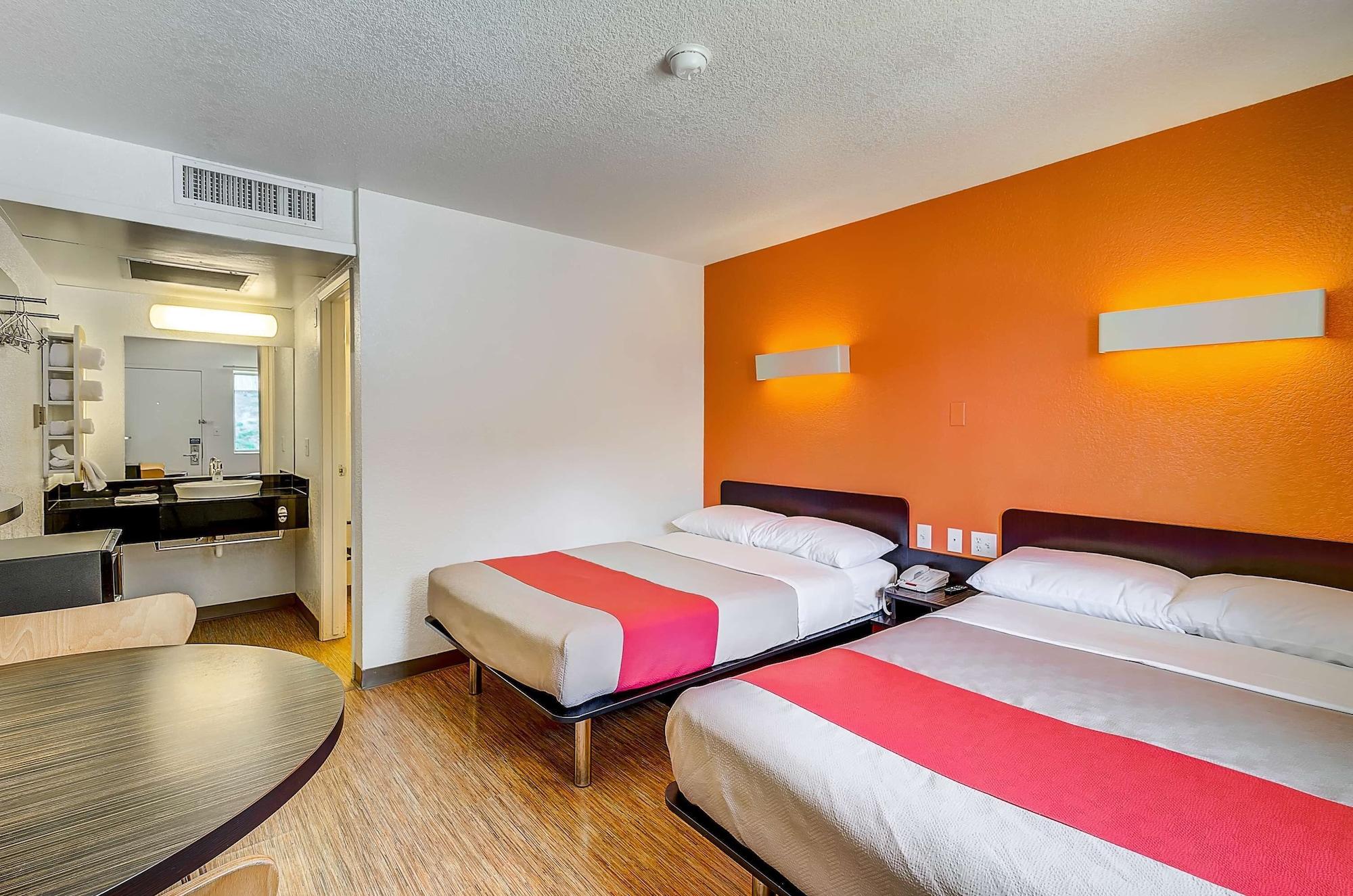 Park Inn By Radisson, Thornton Esterno foto