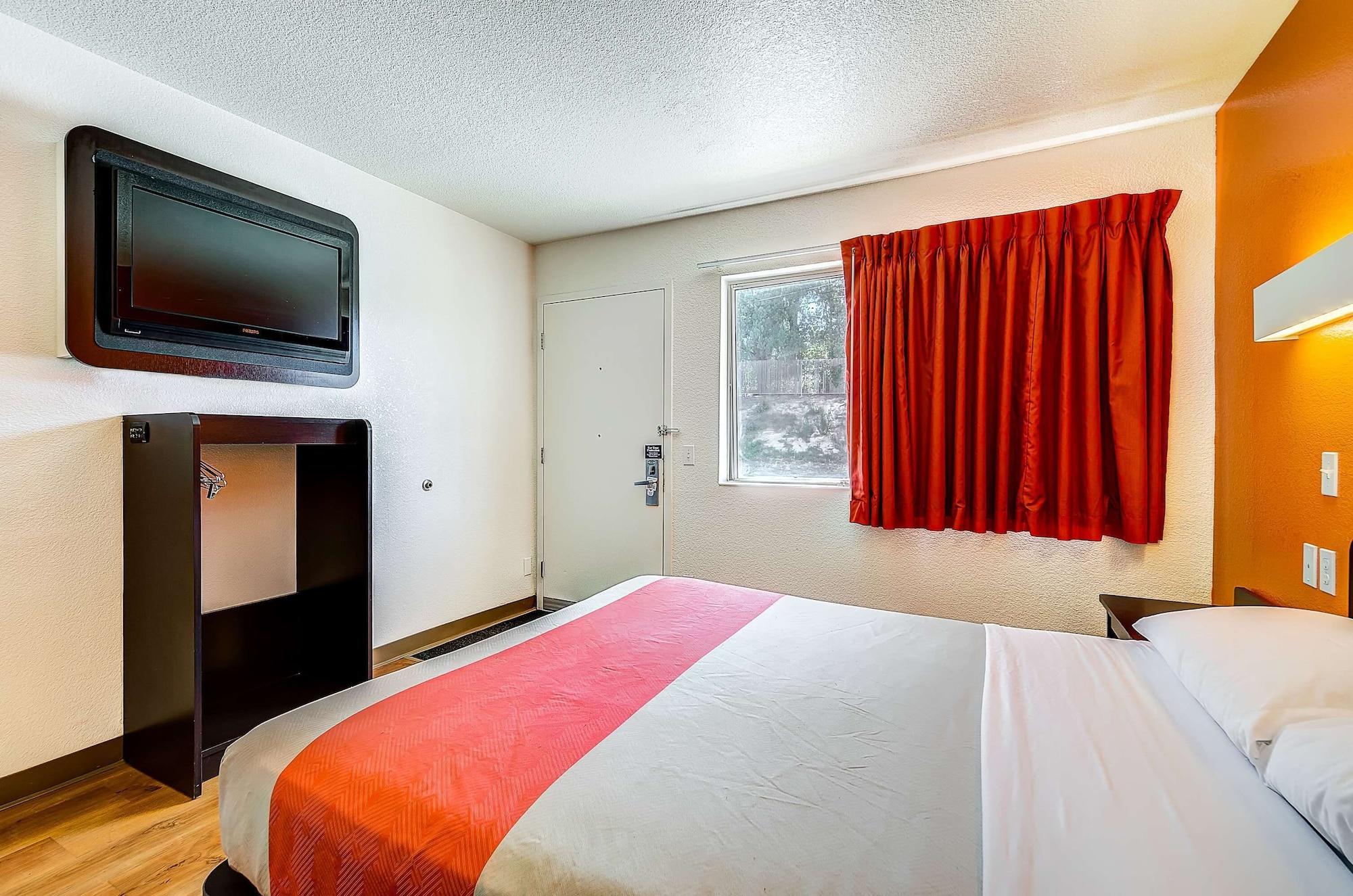 Park Inn By Radisson, Thornton Esterno foto