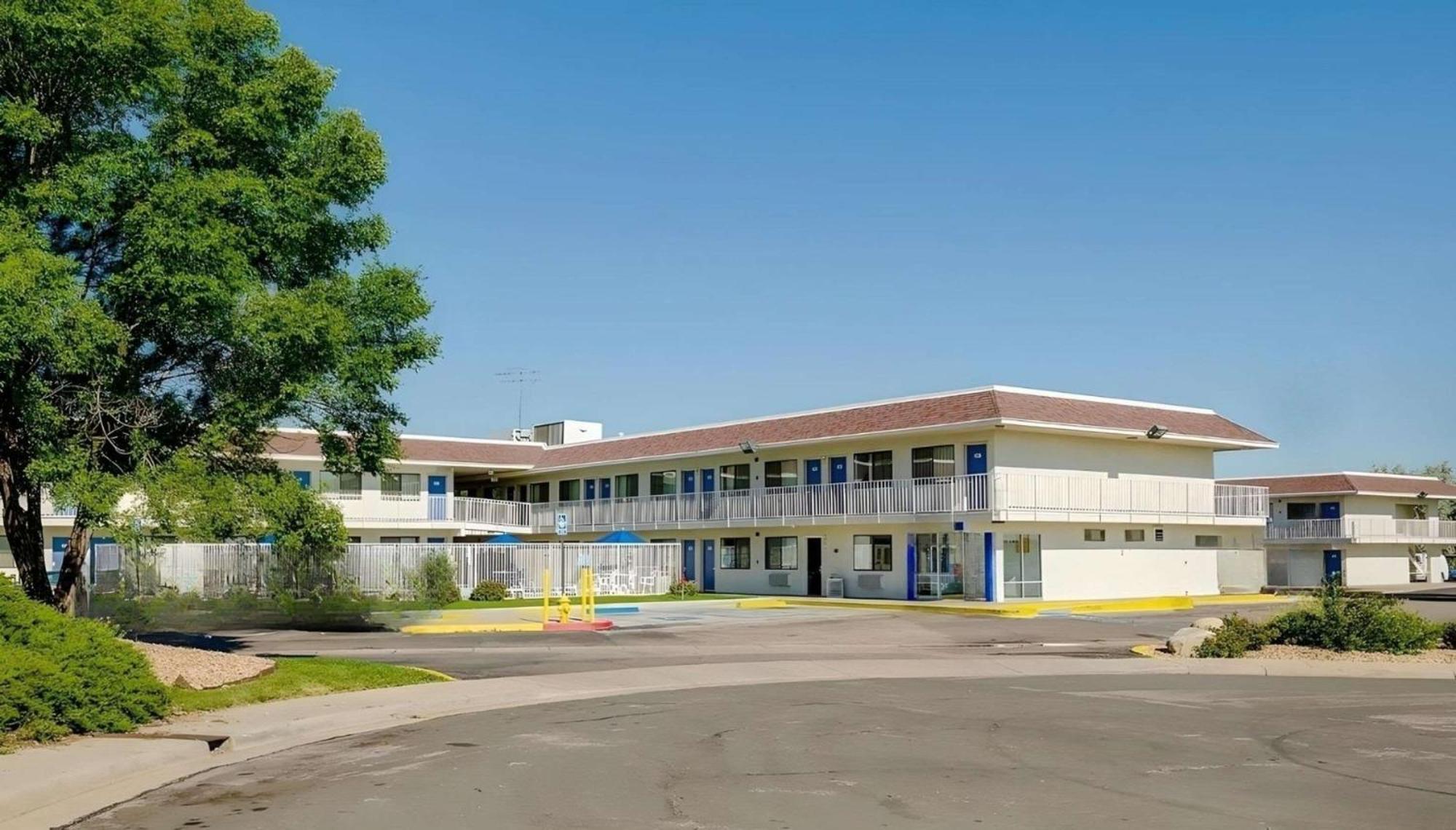Park Inn By Radisson, Thornton Esterno foto