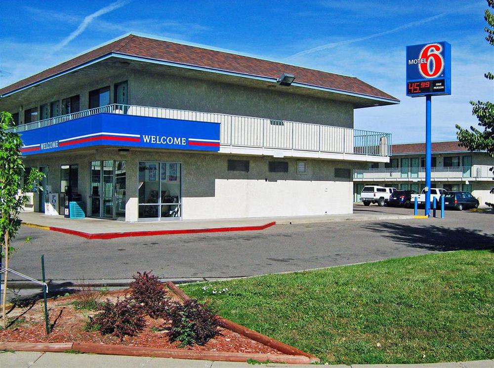 Park Inn By Radisson, Thornton Esterno foto
